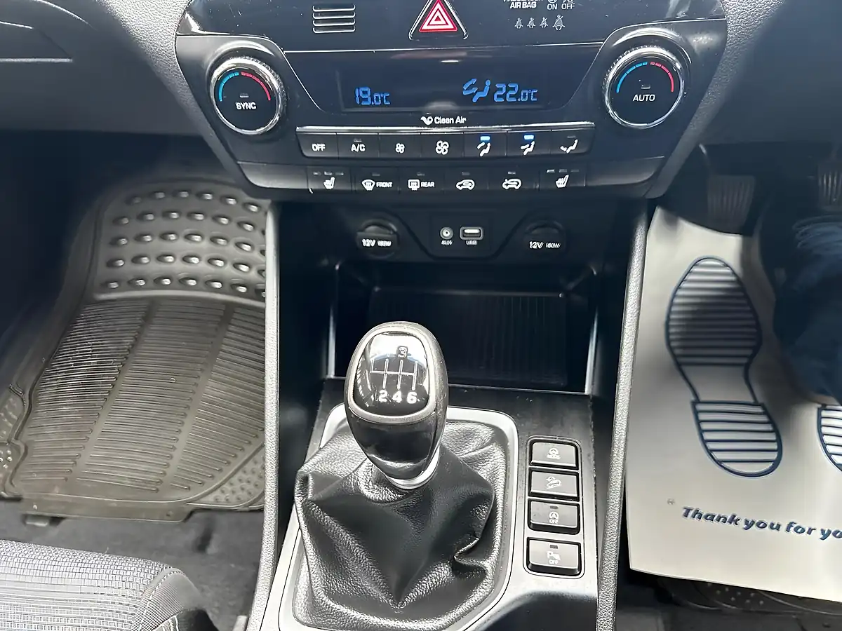 Used 2017 Hyundai Tucson Se Nav Black - Interior and Exterior details 18