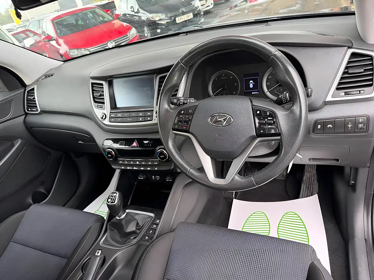 Used 2017 Hyundai Tucson Se Nav Black - Interior and Exterior details 12