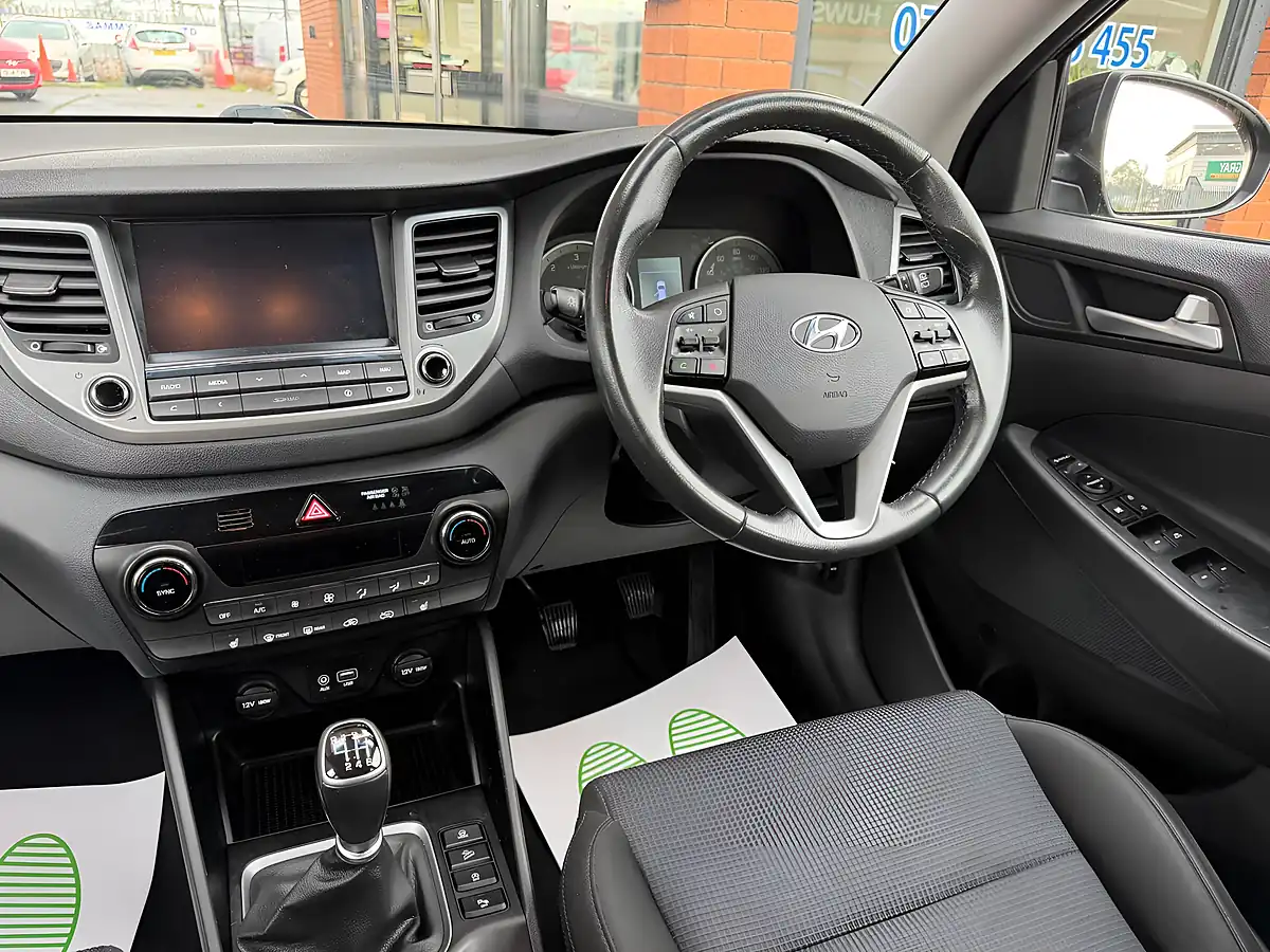 Used 2017 Hyundai Tucson Se Nav Black - Interior and Exterior details 14