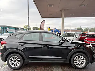 Used 2017 Hyundai Tucson Se Nav Black - Interior and Exterior details 7