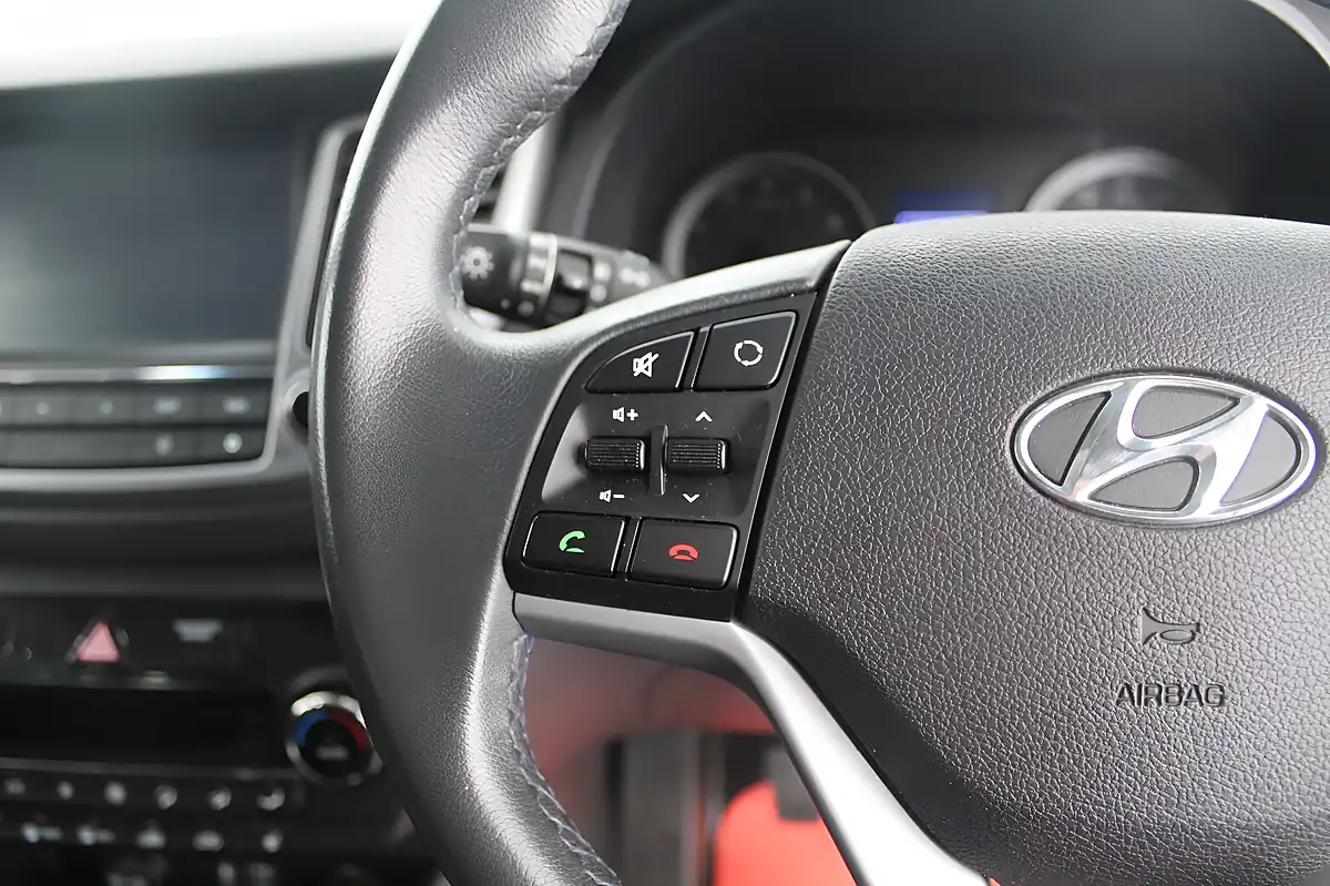 Used 2017 Hyundai Tucson Se Nav Blue - Interior and Exterior details 16