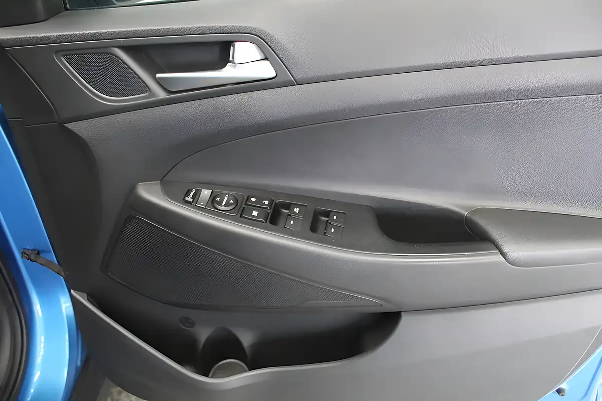 Used 2017 Hyundai Tucson Se Nav Blue - Interior and Exterior details 17