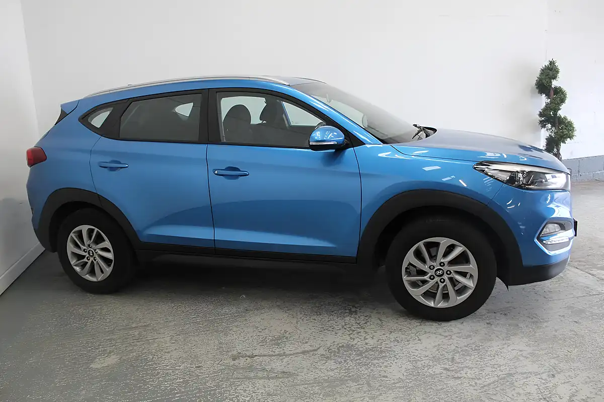 Used 2017 Hyundai Tucson Se Nav Blue - Interior and Exterior details 3