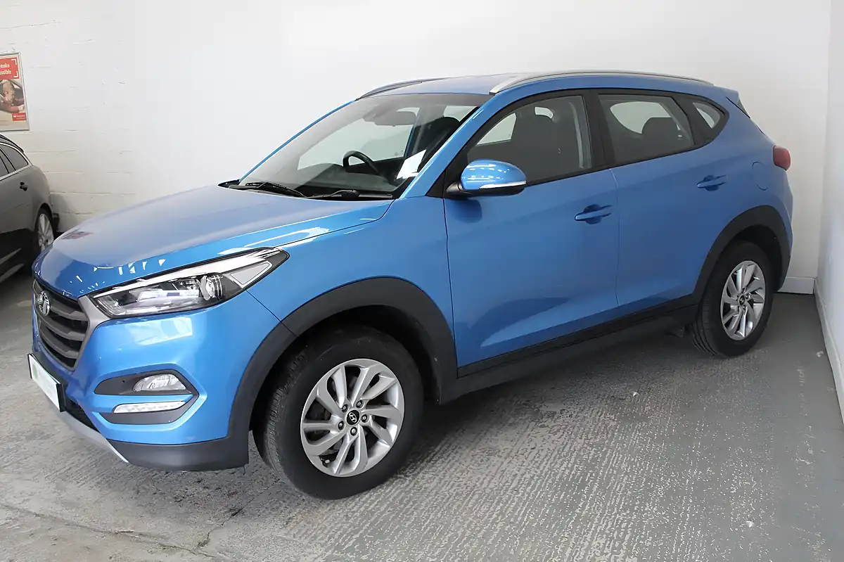 Used 2017 Hyundai Tucson Se Nav Blue - Interior and Exterior details 4