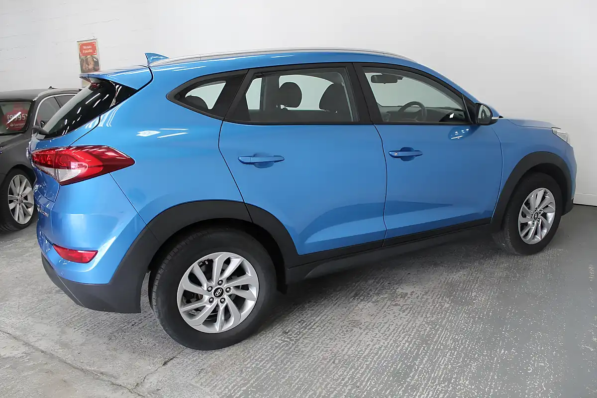 Used 2017 Hyundai Tucson Se Nav Blue - Interior and Exterior details 8