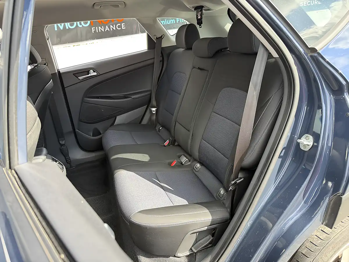 Used 2017 Hyundai Tucson Se Nav Blue - Interior and Exterior details 12
