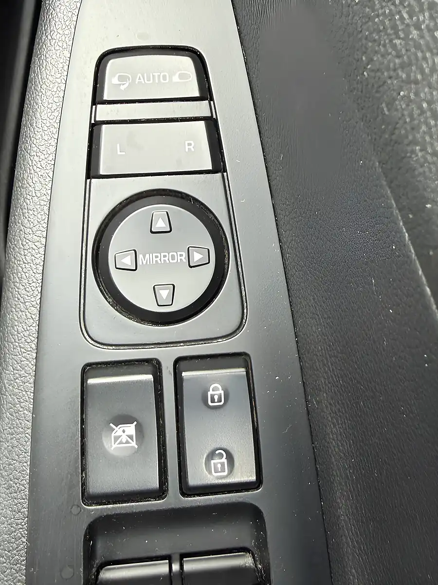 Used 2017 Hyundai Tucson Se Nav Blue - Interior and Exterior details 13