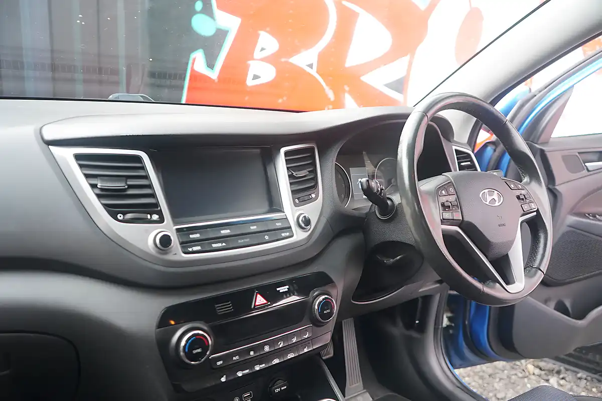 Used 2017 Hyundai Tucson Se Nav Blue - Interior and Exterior details 20