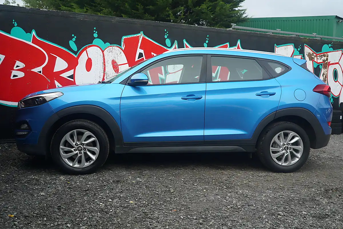 Used 2017 Hyundai Tucson Se Nav Blue - Interior and Exterior details 7