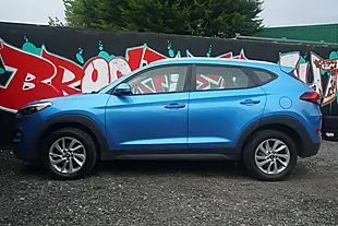 Used 2017 Hyundai Tucson Se Nav Blue - Interior and Exterior details 8