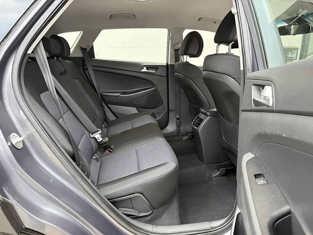 Used 2017 Hyundai Tucson Se Nav Grey - Interior and Exterior details 11