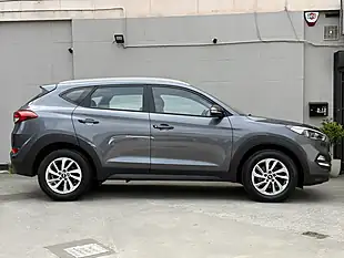 Used 2017 Hyundai Tucson Se Nav Grey - Interior and Exterior details 5