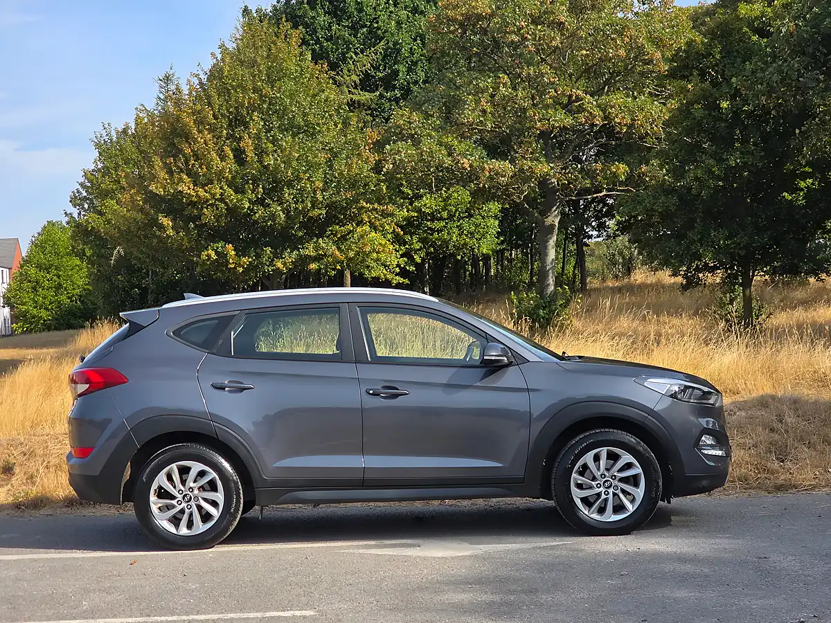 Used 2017 Hyundai Tucson Se Nav Grey - Interior and Exterior details 8