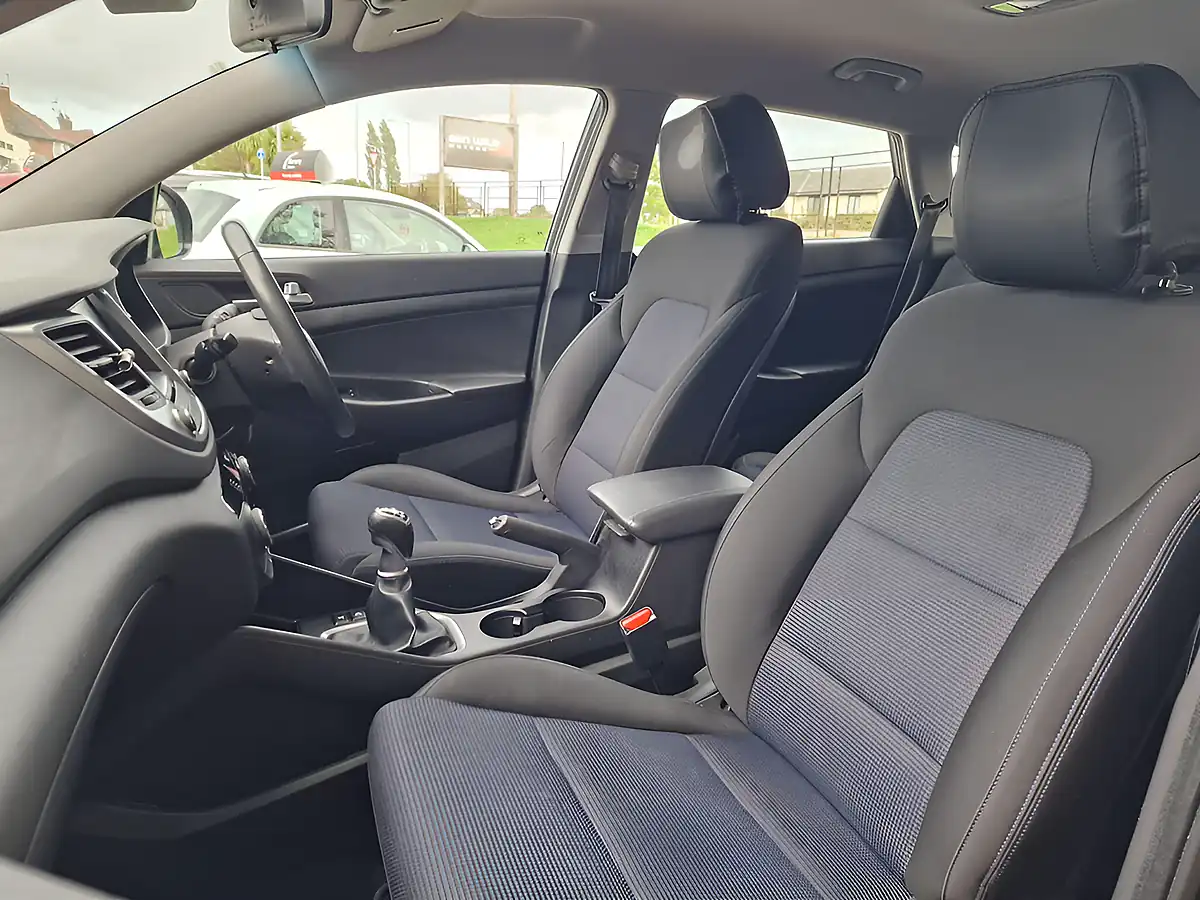 Used 2017 Hyundai Tucson Se Nav Grey - Interior and Exterior details 14