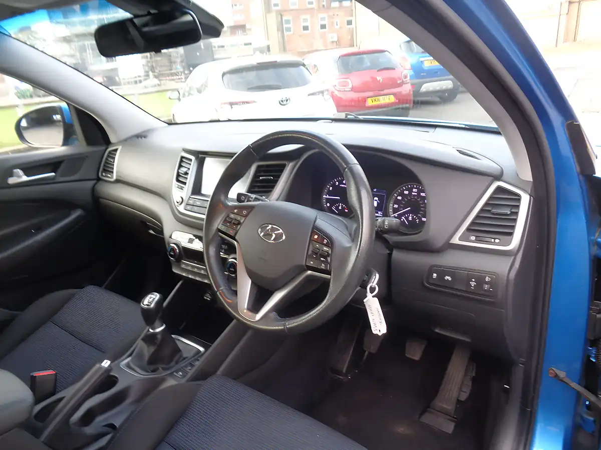 Used 2017 Hyundai Tucson Se Nav - Interior and Exterior details 12