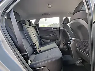 Used 2017 Hyundai Tucson Se Nav Platinum Silver Metallic - Interior and Exterior details 18