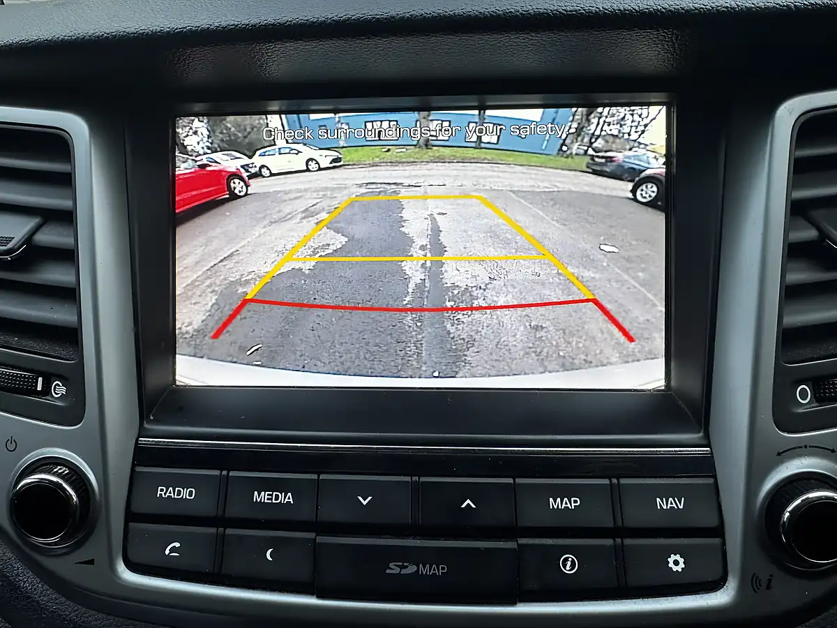 Used 2017 Hyundai Tucson Se Nav Silver - Interior and Exterior details 13