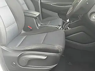 Used 2017 Hyundai Tucson Se Nav White - Interior and Exterior details 19