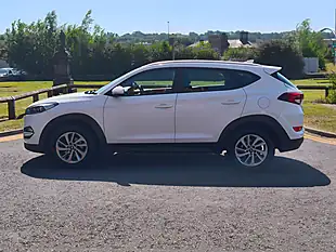 Used 2017 Hyundai Tucson Se Nav White - Interior and Exterior details 17