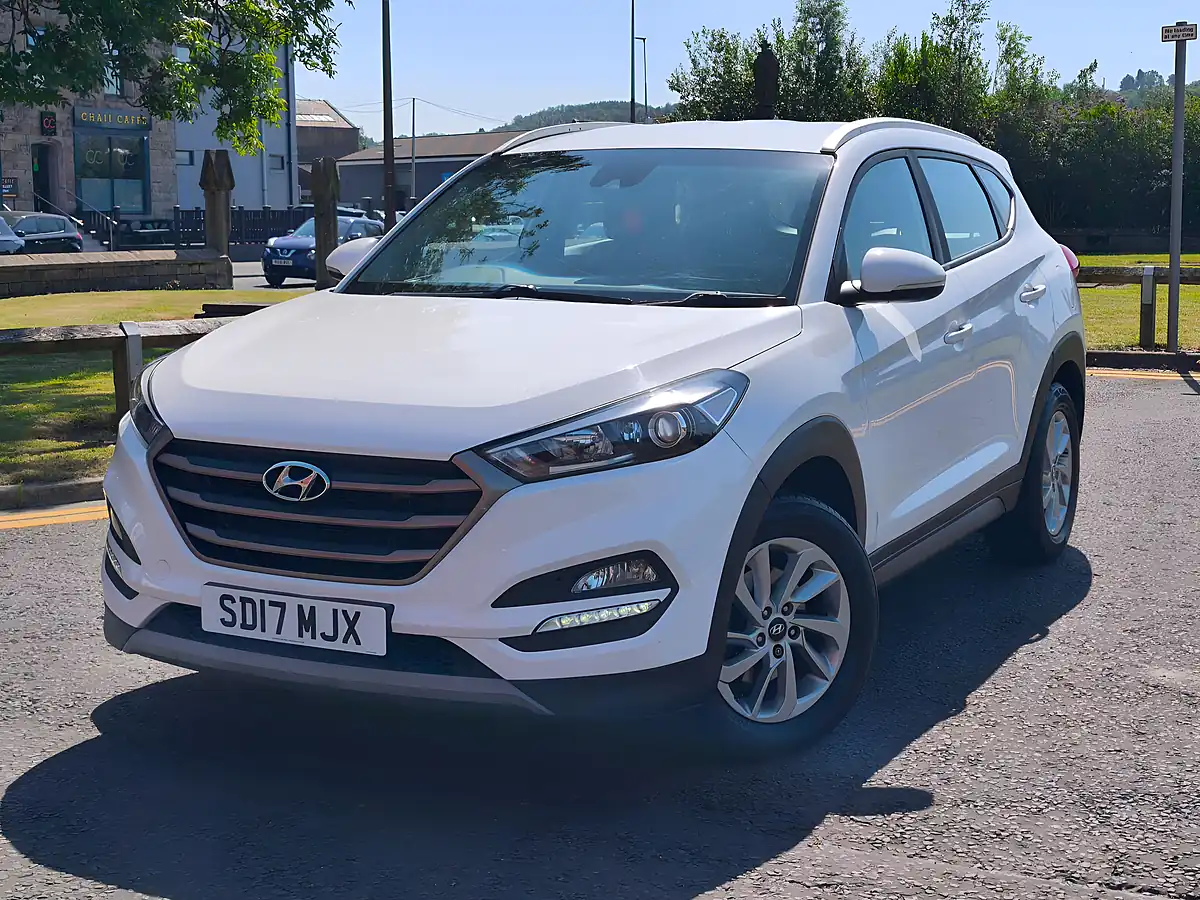 Used 2017 Hyundai Tucson Se Nav White - Interior and Exterior details 2