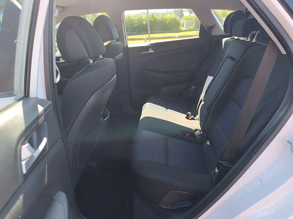 Used 2017 Hyundai Tucson Se Nav White - Interior and Exterior details 20