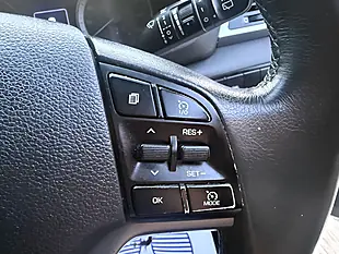 Used 2017 Hyundai Tucson Se Nav White - Interior and Exterior details 12