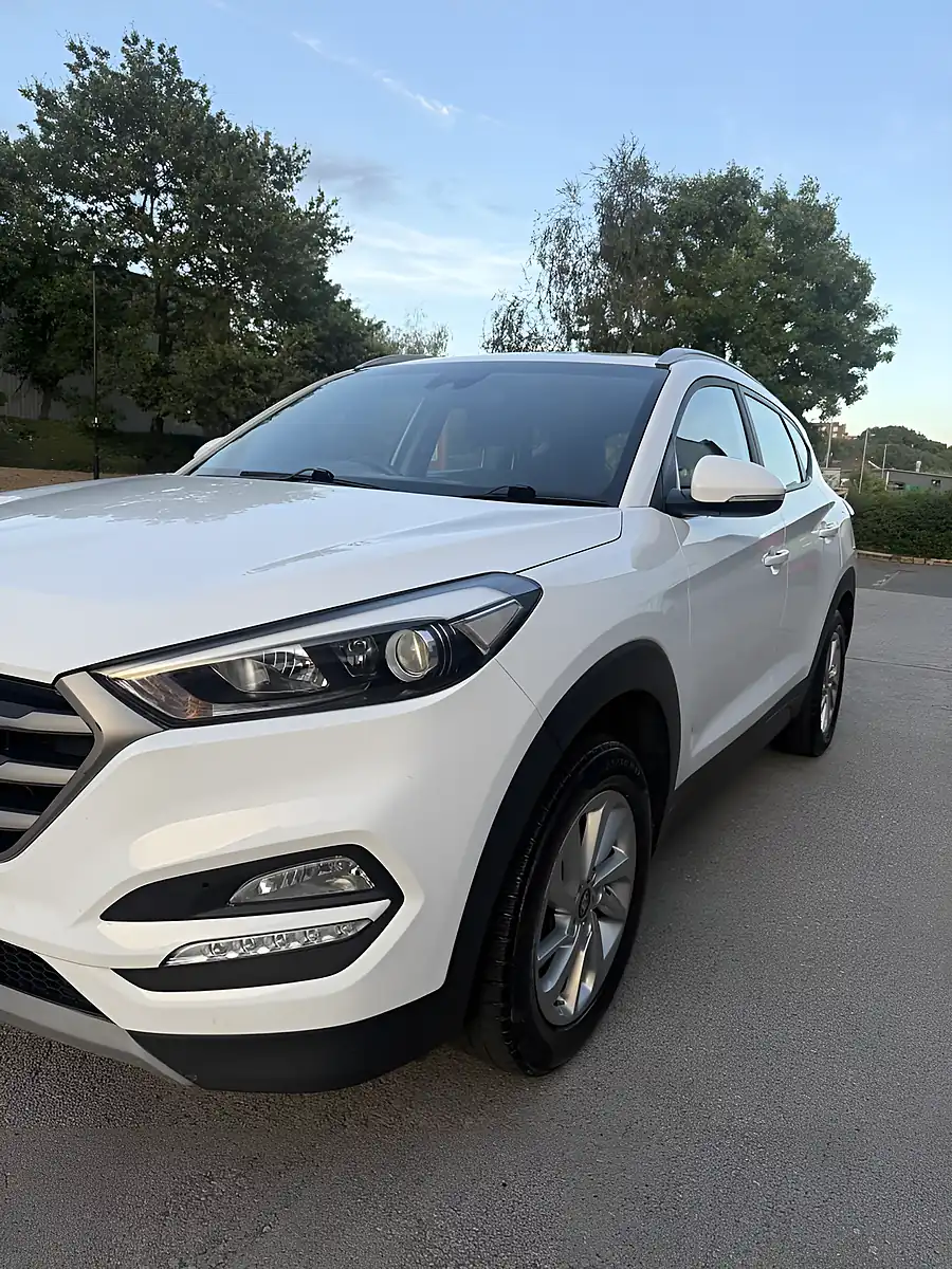 Used 2017 Hyundai Tucson Se Nav White - Interior and Exterior details 20