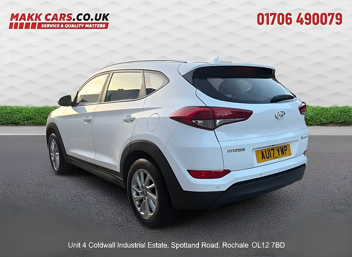Used 2017 Hyundai Tucson Se Nav White - Interior and Exterior details 4