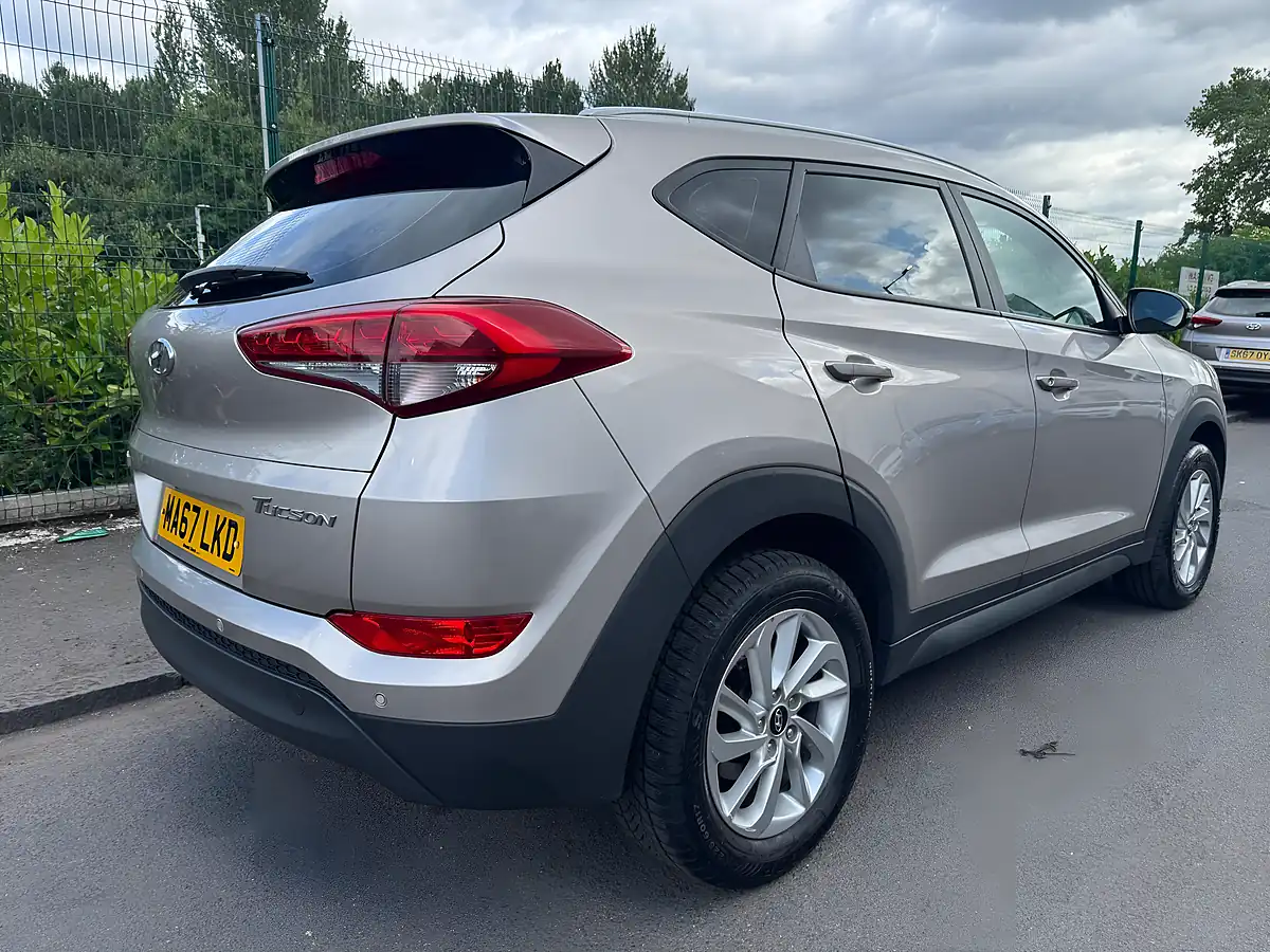 Used 2017 Hyundai Tucson Se Nav White Sand - Interior and Exterior details 3
