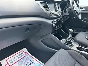 Used 2017 Hyundai Tucson Se Nav White Sand - Interior and Exterior details 4
