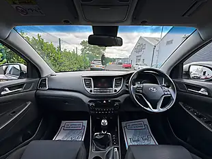 Used 2017 Hyundai Tucson Se Nav White Sand - Interior and Exterior details 6