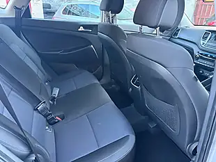 Used 2017 Hyundai Tucson Se Silver - Interior and Exterior details 11
