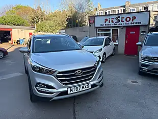 Used 2017 Hyundai Tucson Se Silver - Interior and Exterior details 3