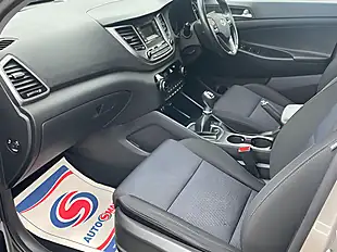 Used 2017 Hyundai Tucson Se White - Interior and Exterior details 15