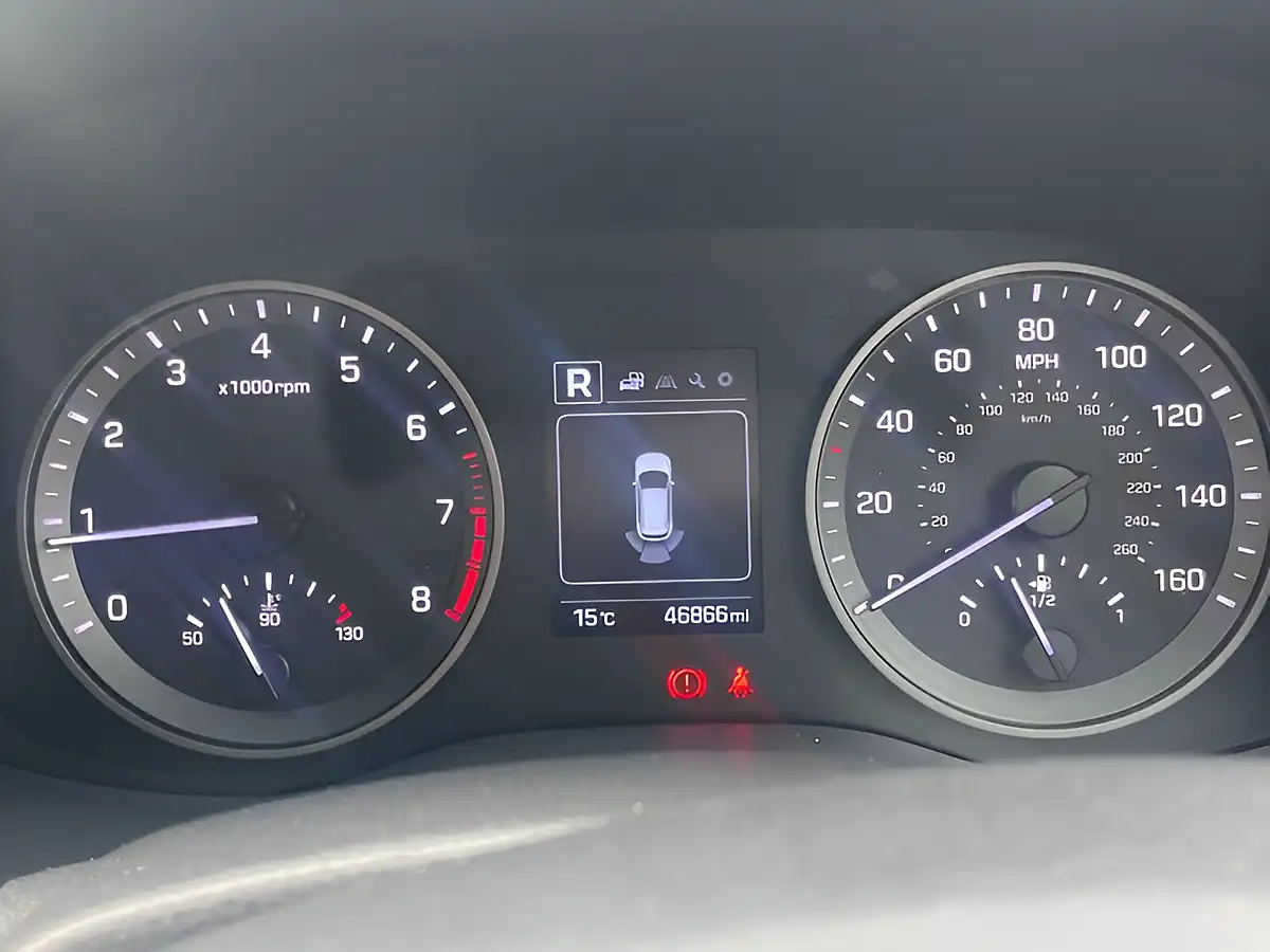 Used 2017 Hyundai Tucson Se White - Interior and Exterior details 20