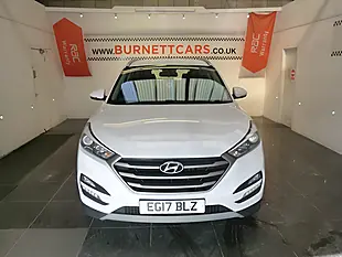 Used 2017 Hyundai Tucson Se White - Interior and Exterior details 4