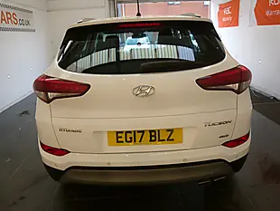 Used 2017 Hyundai Tucson Se White - Interior and Exterior details 7