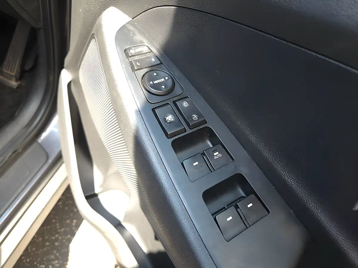 Used 2017 Hyundai Tucson Sport Edition Grey - Interior and Exterior details 17