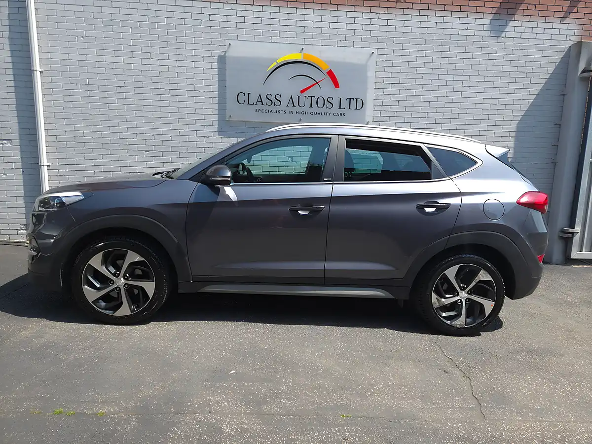 Used 2017 Hyundai Tucson Sport Edition Grey - Interior and Exterior details 6