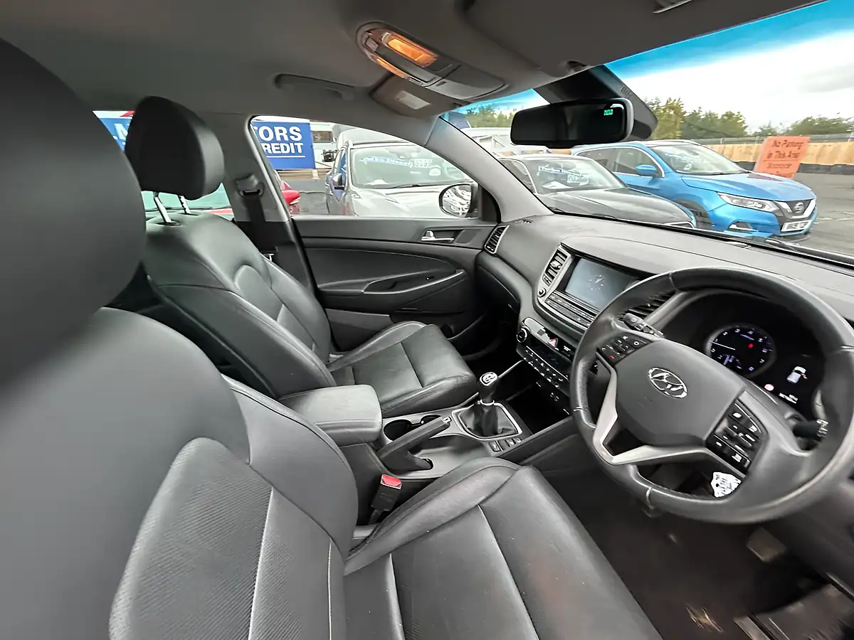 Used 2017 Hyundai Tucson Sport Edition Grey - Interior and Exterior details 3