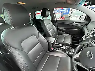 Used 2017 Hyundai Tucson Sport Edition Grey - Interior and Exterior details 9