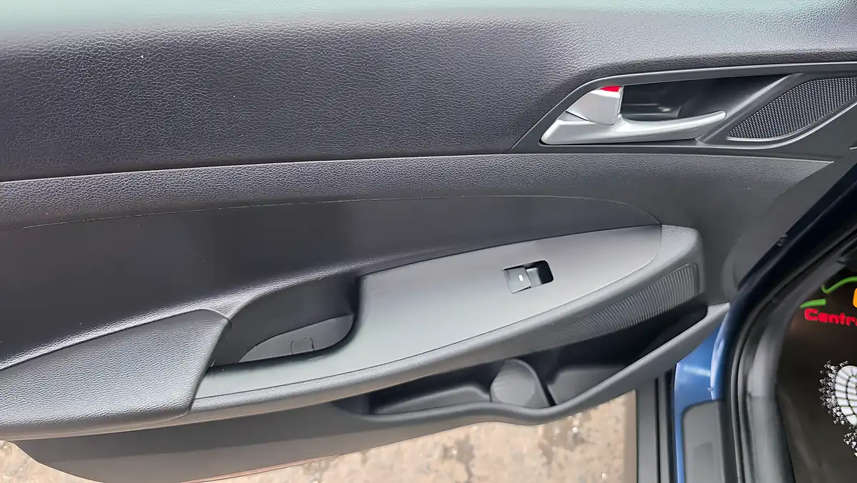 Used 2017 Hyundai Tucson Sport Edition - Interior and Exterior details 13