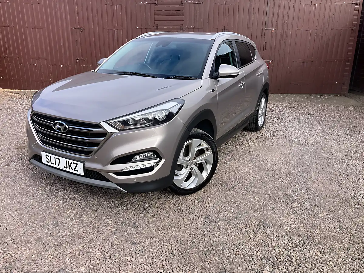 Used 2017 Hyundai Tucson Sport Edition White - Interior and Exterior details 2