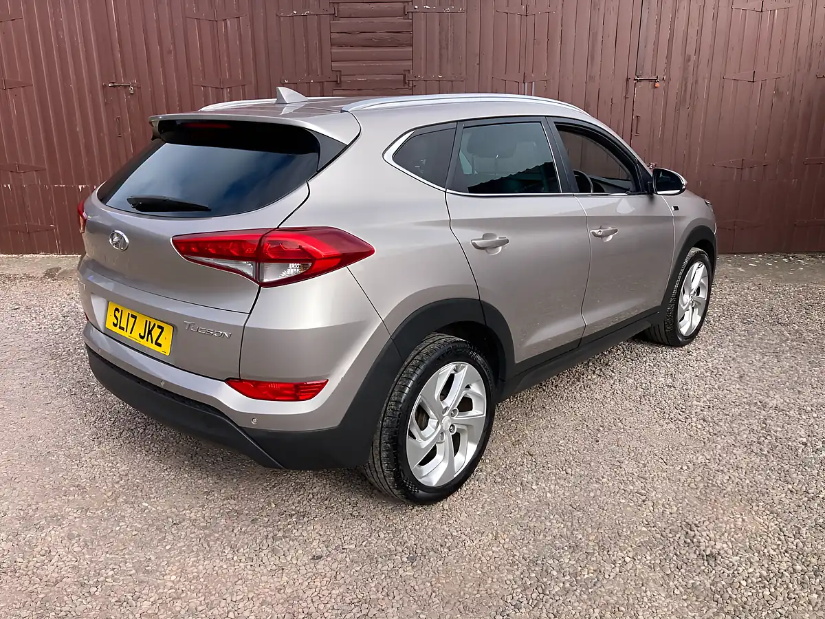 Used 2017 Hyundai Tucson Sport Edition White - Interior and Exterior details 3