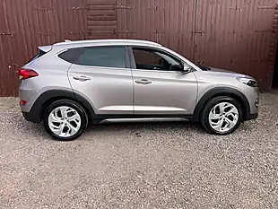 Used 2017 Hyundai Tucson Sport Edition White - Interior and Exterior details 5