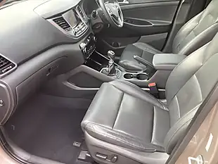 Used 2017 Hyundai Tucson Sport Edition White - Interior and Exterior details 8