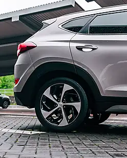 Used 2017 Hyundai Tucson Sport Edition White Sand Pearl - Interior and Exterior details 13