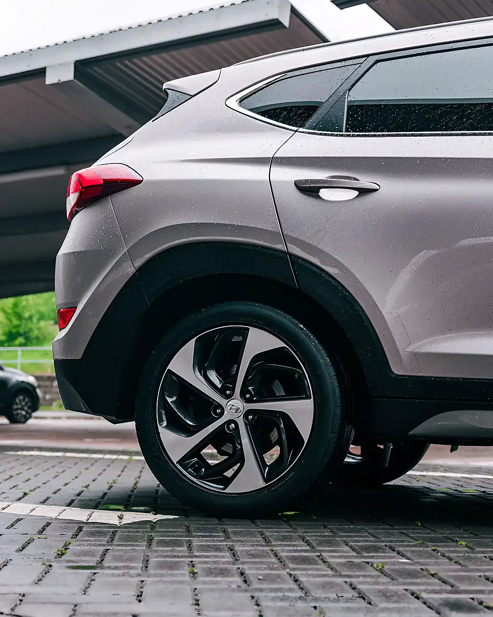 Used 2017 Hyundai Tucson Sport Edition White Sand Pearl - Interior and Exterior details 13