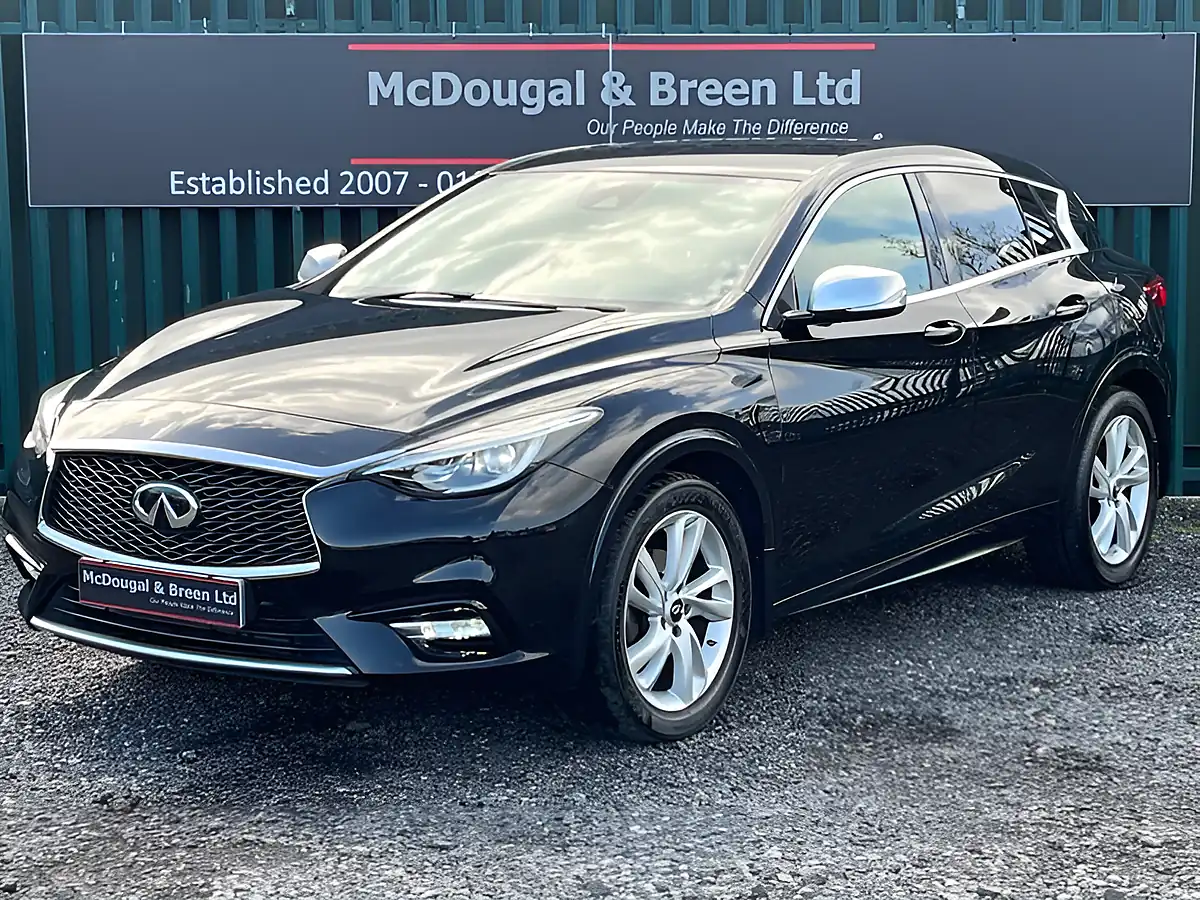 Used 2017 Infiniti Q30 Business Executive Black - Front View