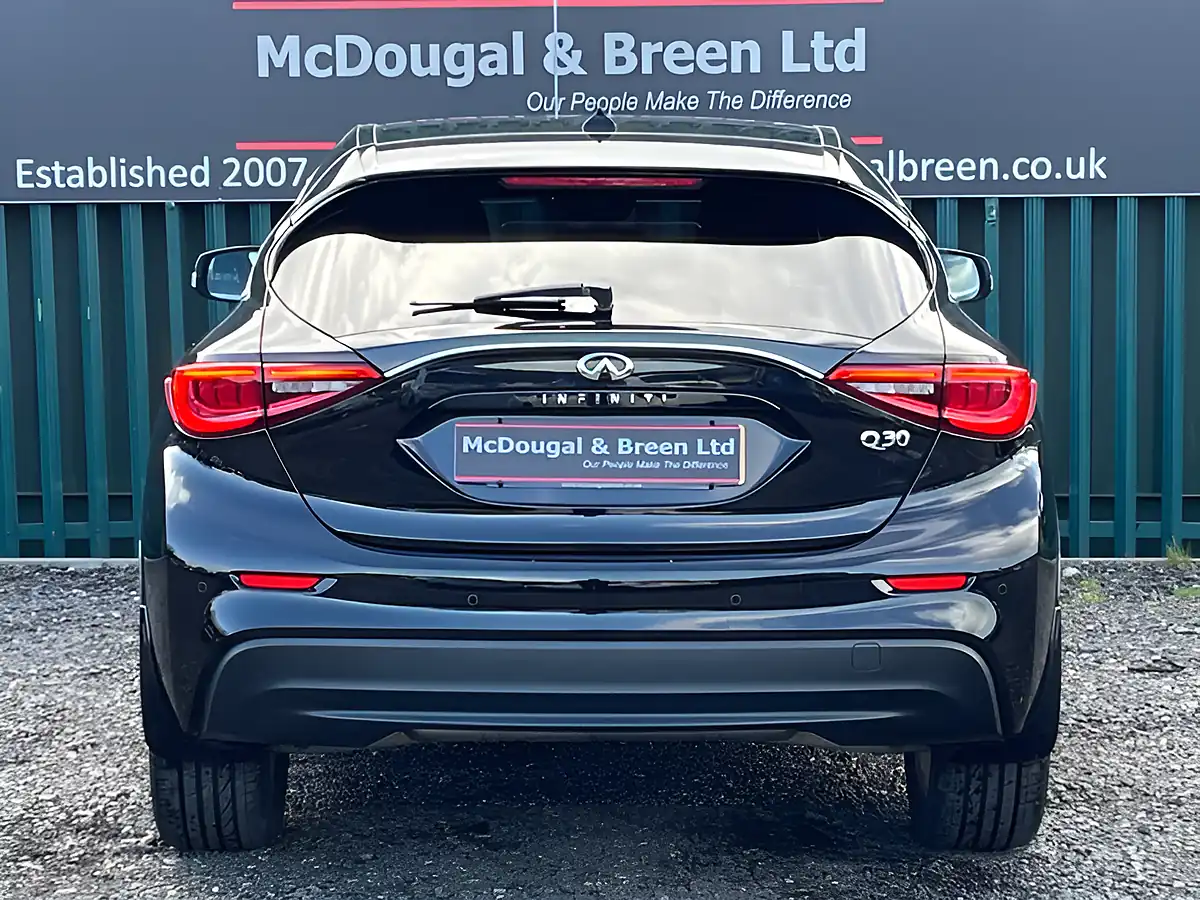 Used 2017 Infiniti Q30 Business Executive Black - Interior and Exterior details 5